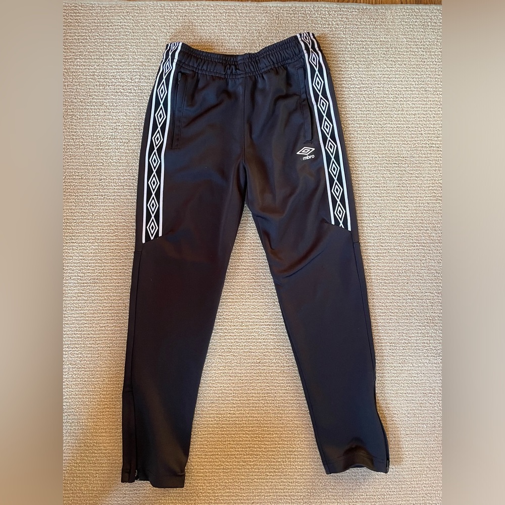 Umbro kids size 10/12 joggers